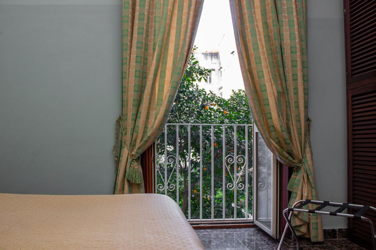 Bedroom 2, Le Stanze del Vicerè, Napoli