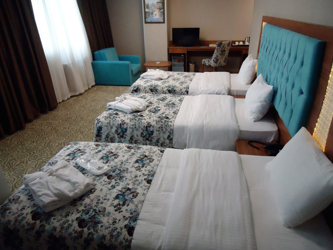 Bedroom 4, Golden Lounge Hotel, Tuzla