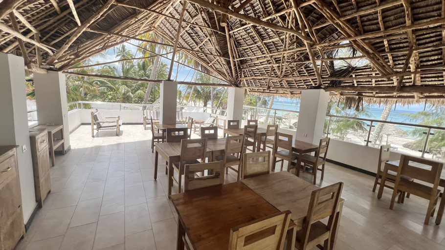 Food & Drinks 5, Seashore hotel, Kaskazini 'B'