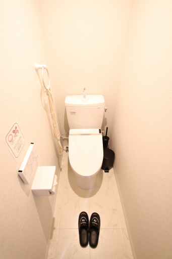 Bedroom 2, Amp Flat Nishijin5, Fukuoka