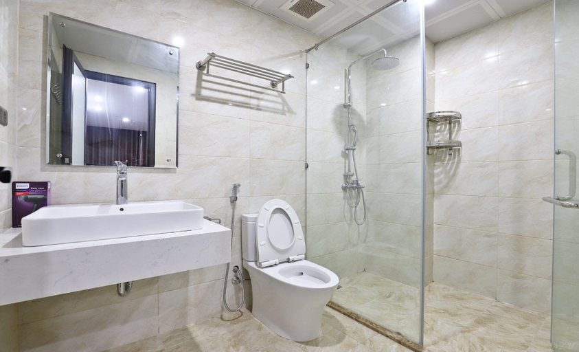 Bathroom, Paradise Home Xuan La, Tây Hồ