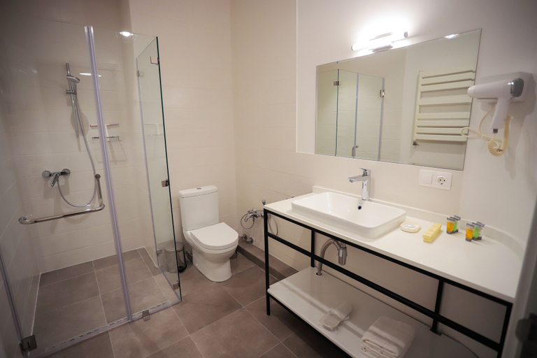 Bathroom 3, Hotel Sabu, Tbilisi