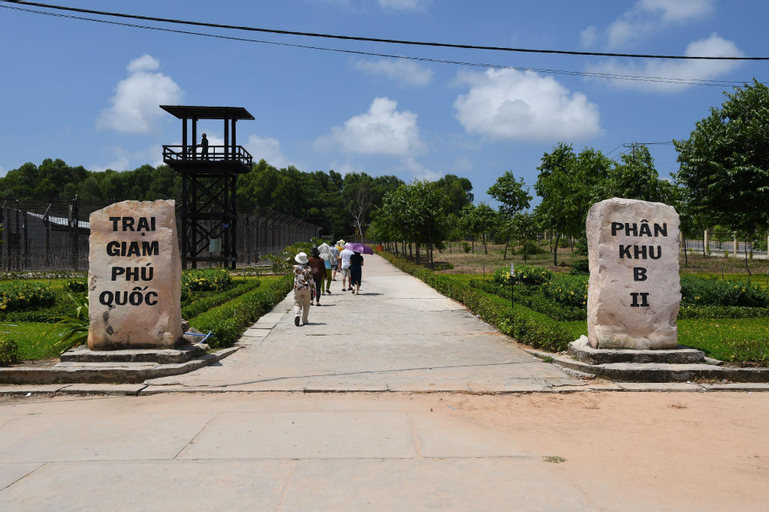 Lucky Hillock Apartment, Phú Quốc