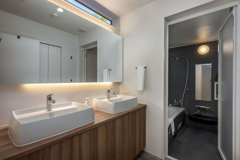 Bathroom 4, Homerunner by H2 Life, Kutchan