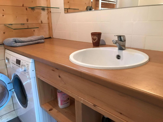 Bathroom 3, : Chalet la Barallette – Esc’Appart, Haute-Savoie