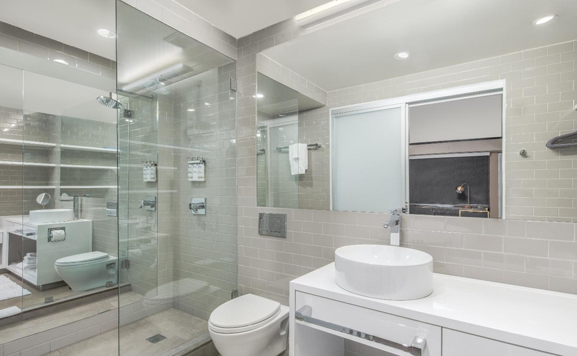 Bathroom 3, Cachet Boutique Hotel NYC, New York