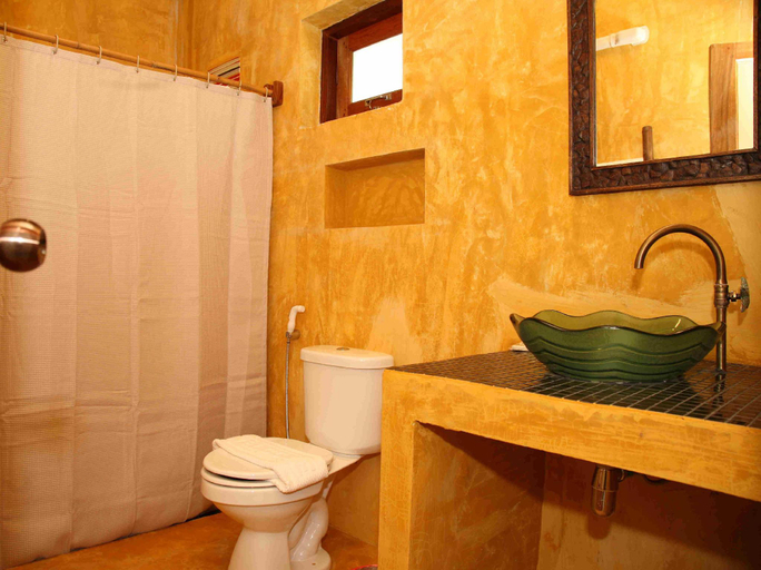 Bathroom 5, Him Naam Pai Resort, Pai