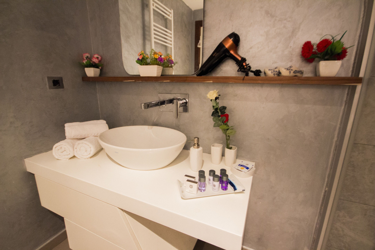 Bathroom 5, Koza Suites & Apartments, Bahçelievler