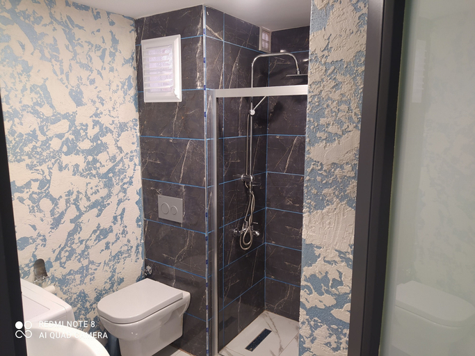 Bathroom 3, The Sweet Building, Üsküdar
