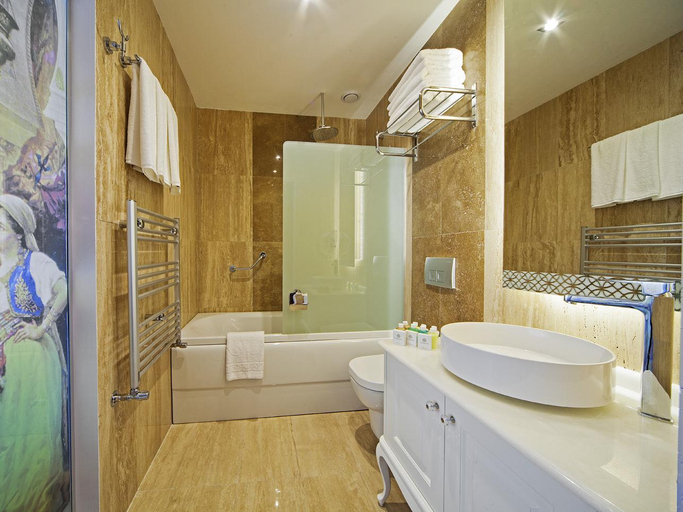 Bathroom 4, Azade Premier Hotel, Fatih