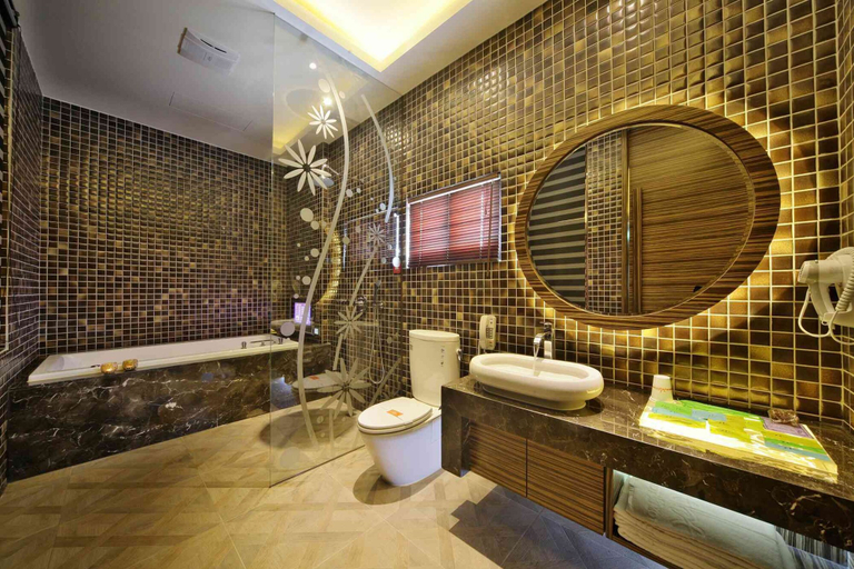 Bathroom 4, Han Guan Motel, Taichung
