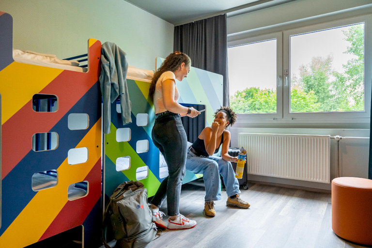 Bedroom 3, a&o Berlin Kolumbus, Berlin