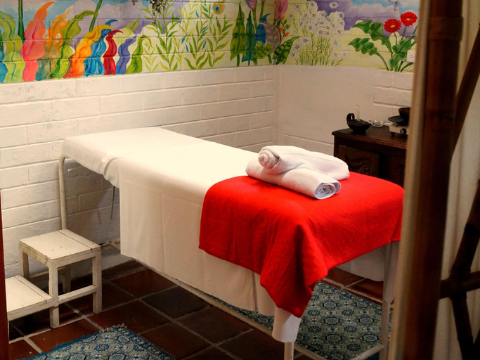 Sport & Beauty 5, CasaGiralda, Baños