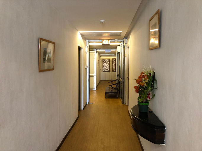 Public Area 2, L Hotel @ Broadway, Singapore