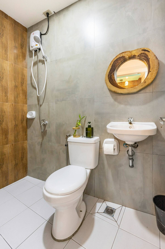 Bathroom 4, Rain Airport BNB, Parañaque