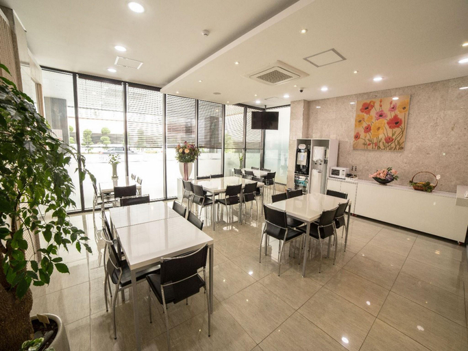 Food & Drinks 5, Reve Business Hotel Jeju, Jeju