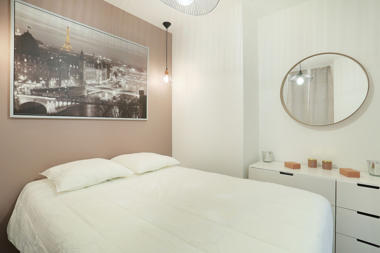 Bedroom 2, Residence Tour Eiffel Champs de Mars(Exposition 2), Paris