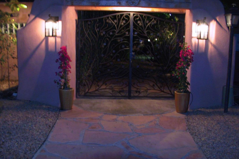 Exterior & Views 2, Casas De Suenos Old Town Historic Inn, Bernalillo