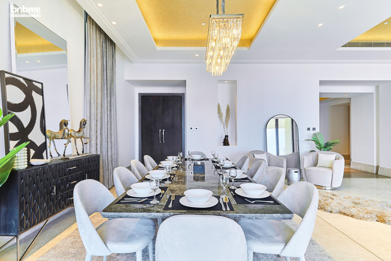 Food & Drinks, 4M 118 31 by bnbme homes, Dubai
