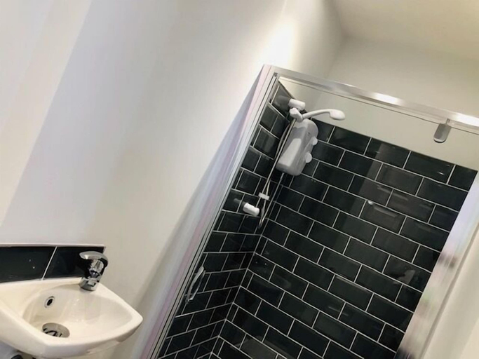Bathroom 2, Townhouse @ 51 Balfour St -stoke, Stoke-on-Trent