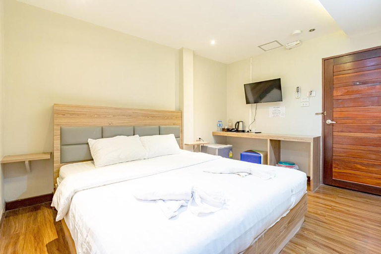 Oun Residence Room Type - Double Room with no Window