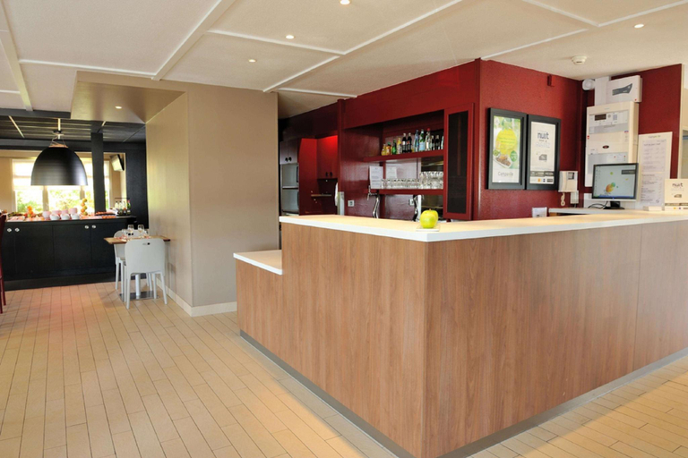 Public Area 2, Hotel Campanile Saint Etienne Est - Saint Chamond, Loire