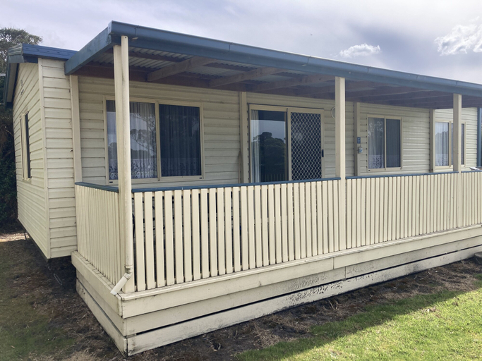 Exterior & Views 2, Long Jetty Caravan Park Port Welshpool, South Gippsland - East