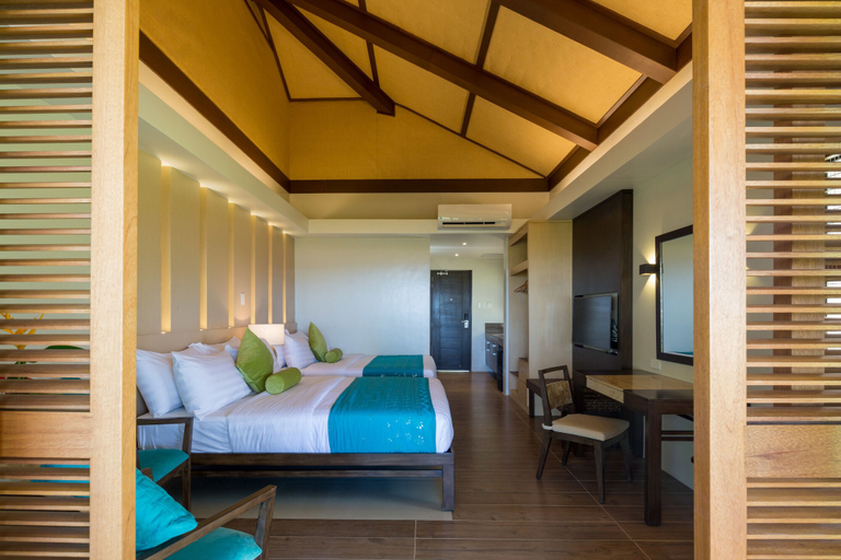 Bedroom 4, Solina Beach & Nature Resort, Carles