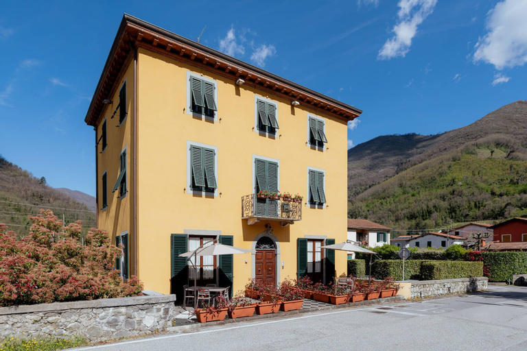 Exterior & Views 2, Lucca Franco's Villa, Lucca