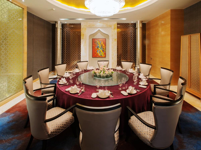 Food & Drinks 4, U Hotel Urumqi, Ürümqi