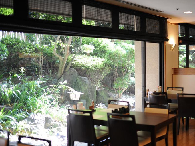 Food & Drinks 4, Maple Arima, Nishinomiya