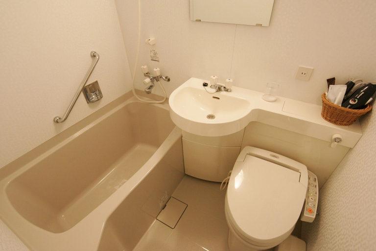 Bathroom 4, Green Rich Hotel Tosu Ekimae, Tosu
