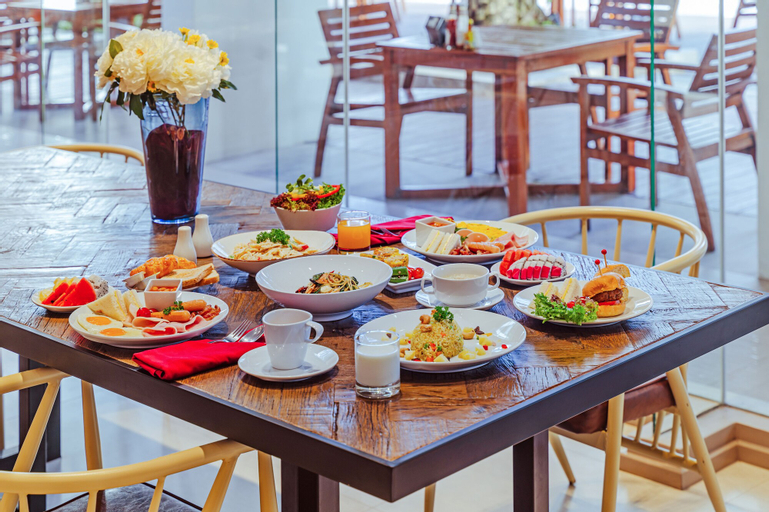 Food & Drinks 23