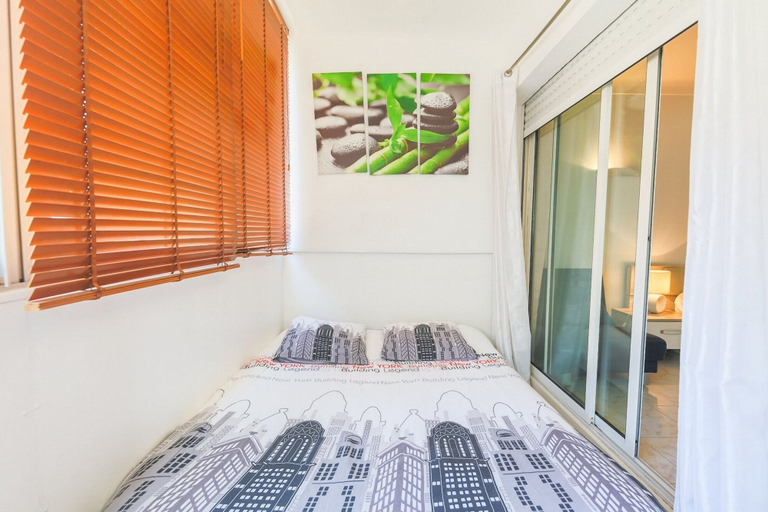 Bedroom 2, Front De Mer Vue Imprenable Parking Sécurisé, Alpes-Maritimes