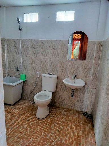 Bathroom 5, Bright Homestay, North Minahasa