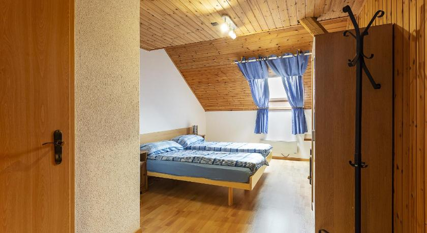 Bedroom 3, BnB Bellefontaine, La Broye