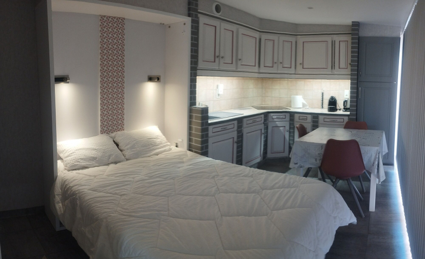 Bedroom 3, Le Mas Champenois, Marne
