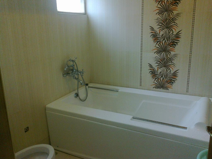 Bathroom 1, Hotel Susee Park, Tiruchirappalli