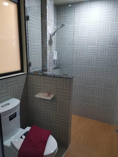 Bathroom 5, PS Thungsao Hotel, Hat Yai
