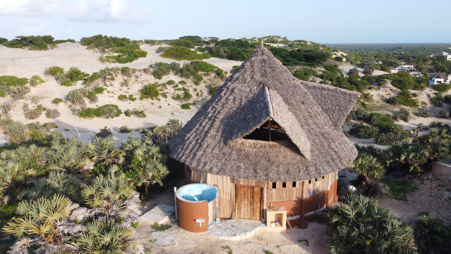 Others 5, Wellness Kibanda, Lamu West