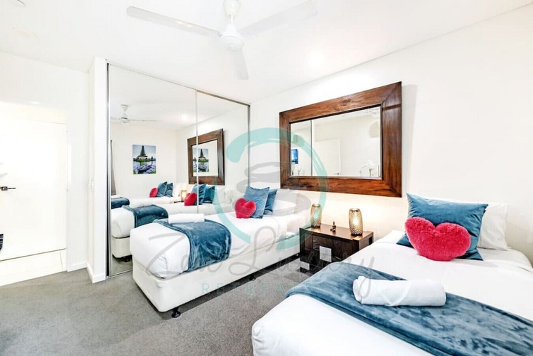 Bedroom 2, ZEN TREE BLOSSOM - 3BR Luxury Apartment, Darwin