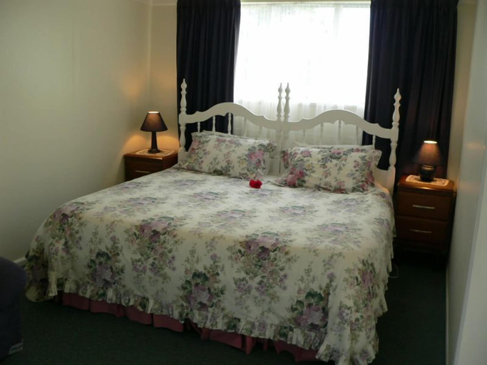 Bedroom 2, Kepplestone by the Sea, Clutha