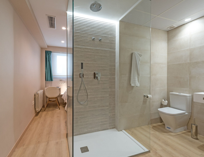 Bathroom 4, Hostal La Lonja, Alicante