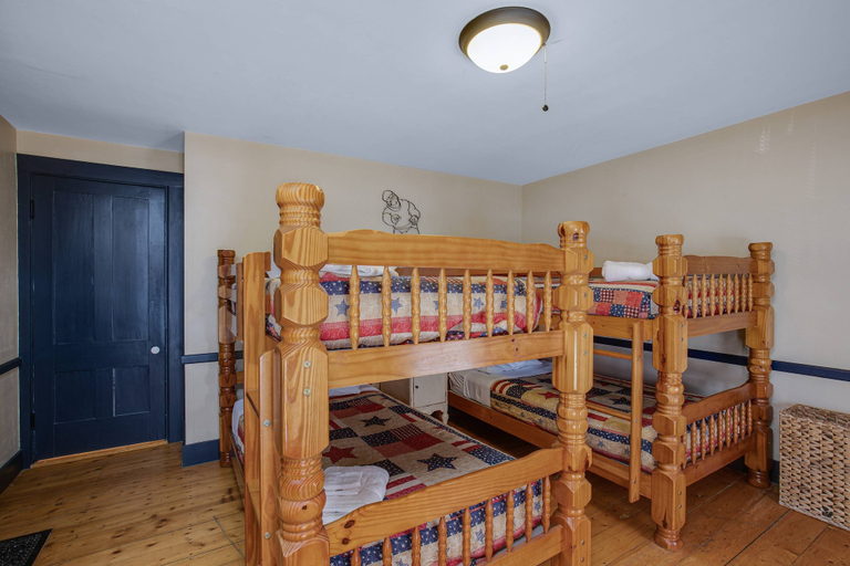 Bedroom 2, Riverside Charm, Carroll