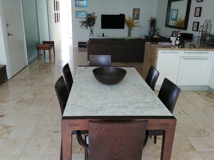 Dining Room 5