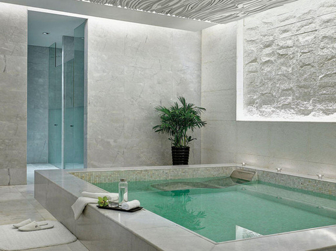 Sport & Beauty 5, Langham Place Ningbo, Ningbo