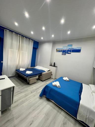 Bedroom 3, Punto House, Napoli