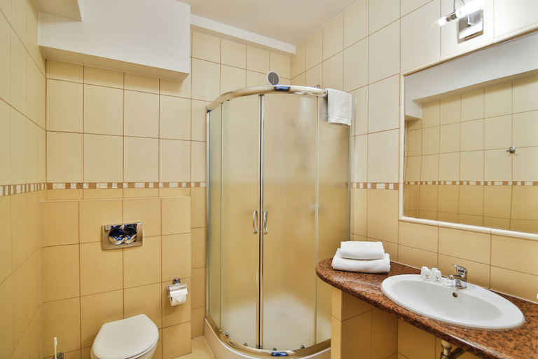 Bathroom 5, Hotel Victoria, Wejherowo