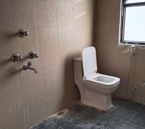 Bathroom 5, Buddha's Mirror Mountain Retreat, Darjiling