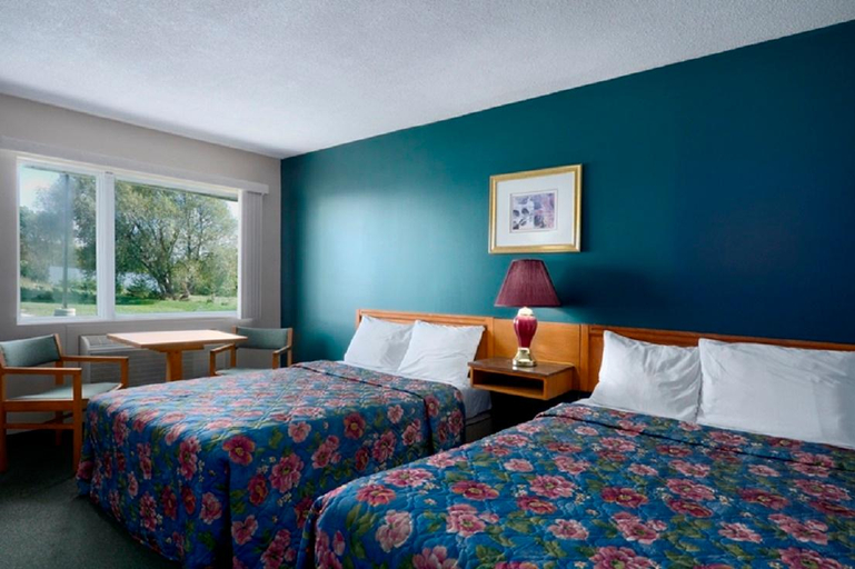 Bedroom 5, Save Inn, Bruce